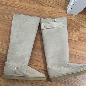 Two by Vince Camuto Light Tan Winter Boots